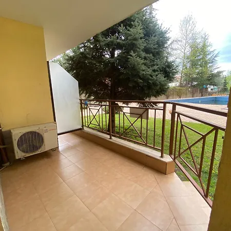 Complex Golden Dreams Apartment